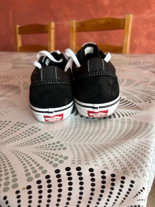 Zapatillas Vans ORIGINALES Negras y Blancas