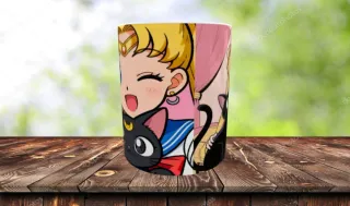 Tazza con disegno Sailor Moon e Luna