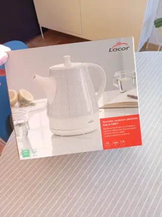 Hervidor Eléctrico Agua Lacor
