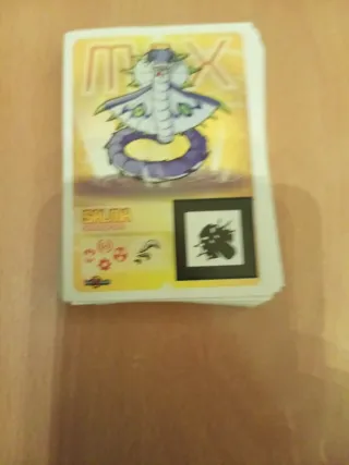 Pack Invizimals . 57 cartas