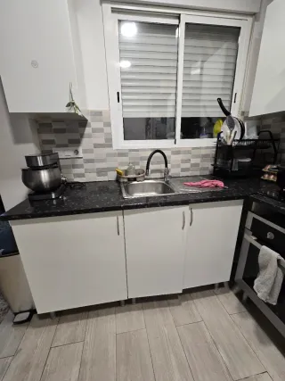 Piso compartido con dos personas mas