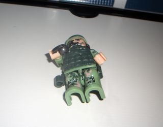 Minifigura de ação de soldado militar