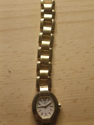 Reloj Tissot chapado en oro para arreglar