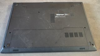 Portátil Dell i3 8GB RAM SSD 240GB 15.6 Negro