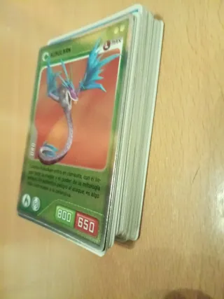 Pack Invizimals. 30 cartas