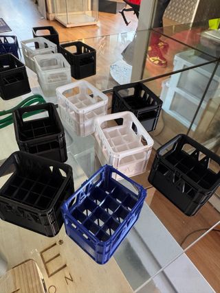 Portabottiglie per birra e bibite con pile AA e AAA