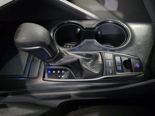 TOYOTA Camry Electric Hybrid Advance