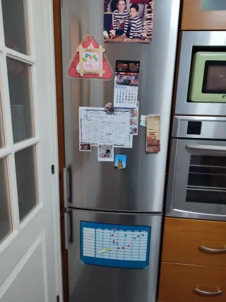 Cocina completa madera y cristal