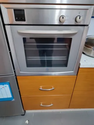 Cocina completa madera y cristal