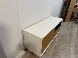 Mesa TV moderna blanca y madera