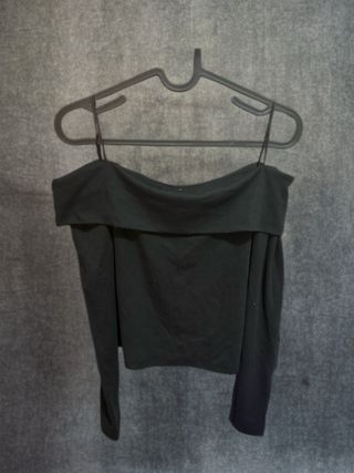 Top Hombros Descubiertos Negro