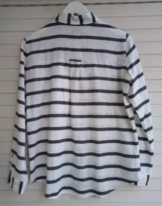 Camisa de rayas blanca y azul marino talla mediana