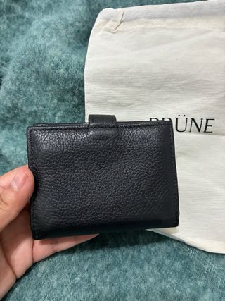 Cartera Prüne Negra Cuero