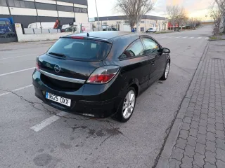 Opel Astra GTC