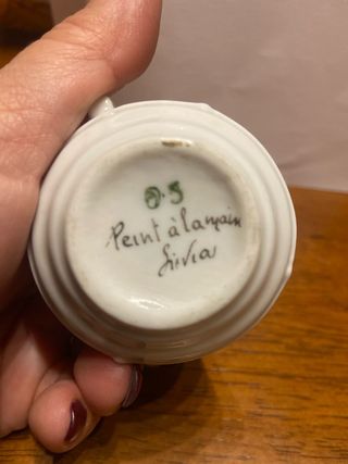 Lattiera in ceramica dipinta a mano