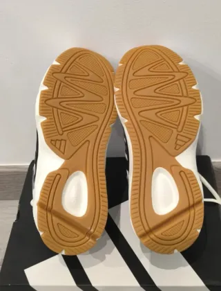 Zapatillas Adidas Mujer Plata y Blanco