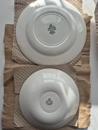 2 Platos Churchill Azul y Blanco