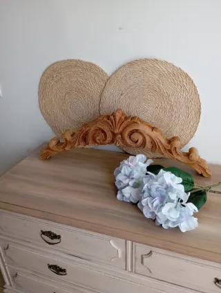 Copete de madera maciza antiguo