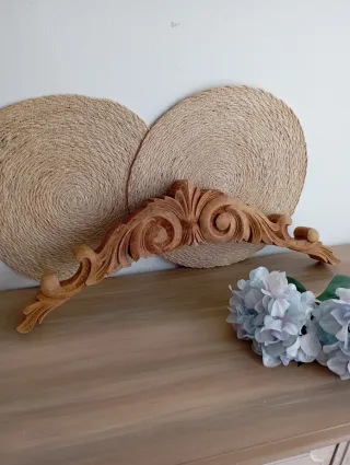 Copete de madera maciza antiguo