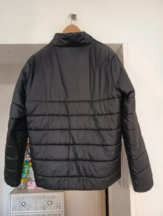 Chaqueta Puma TeamLIGA Padded Jack negra.