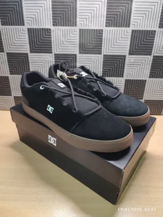 Zapatillas DC Shoes Negras y Marrones