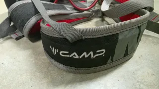 Arnés de escalada acolchado