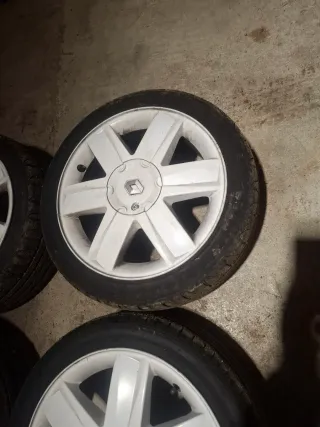 Llantas 4x100 Blancas