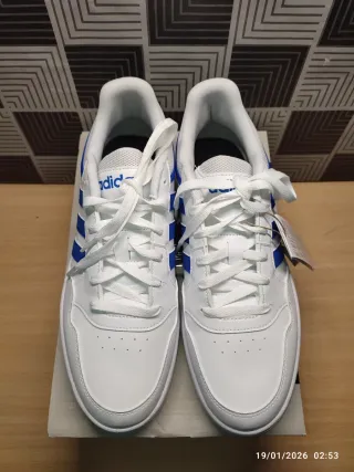 Zapatillas Adidas Blancas y Azules