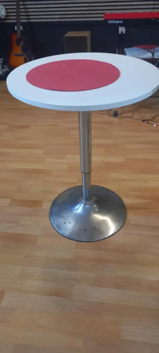 Paneles decorativos y acústicos, biombos y estante