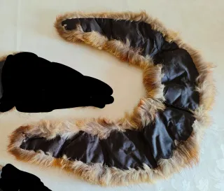 Collo in pelliccia beige e marrone