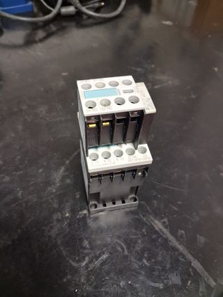 Contattore Siemens 3RT1015-1AF02