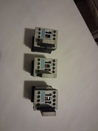 Contattore Siemens 3RT1015-1AF02