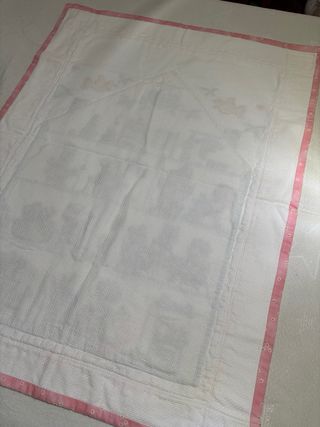 Copertina ricamata a mano orsetti 67x51 cm