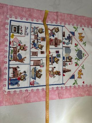 Copertina ricamata a mano orsetti 67x51 cm