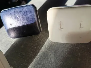 4 expositores pendientes polipiel y PVC