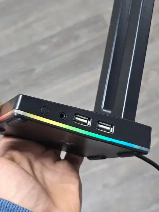 Supporto per cuffie da gioco RGB
