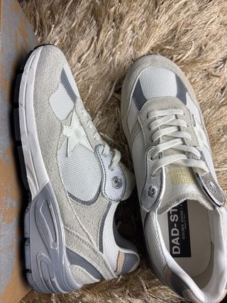 Golden Goose Dad Star Gris Blanco REFLECTANTE