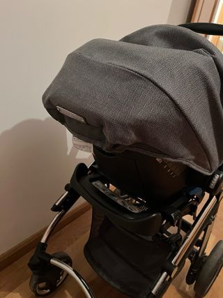 Cochecito bebecar3 piezas: capazo, silla y huevo.