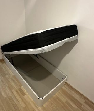 Canapé canapé canapé canapé