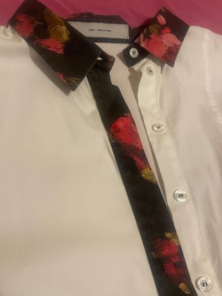 Camisa blanca algodón floral