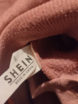 Sudadera rosa con capucha