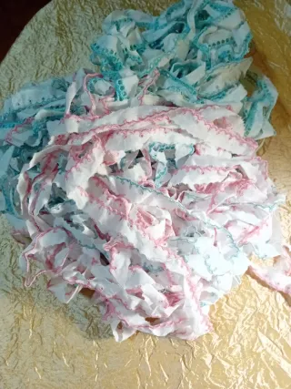 Cinta bordada rosa y azul