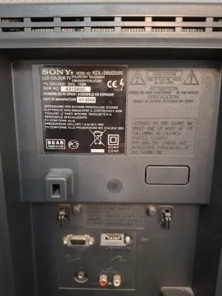 Televisor Sony Bravia y DVD, mando universal