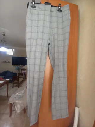 Pantaloni Zara a quadri grigi