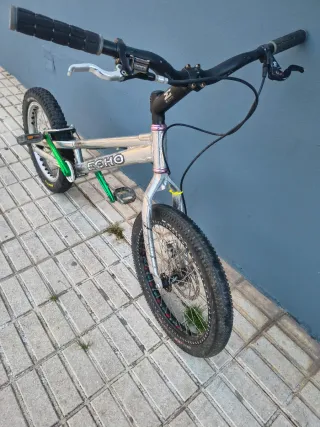 Bicicleta Trial Echo