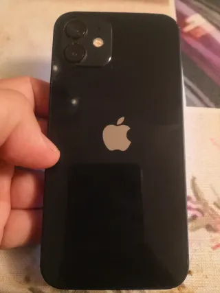 iPhone 12 Apple