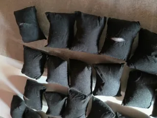 Lote 37 cojines expositor pulseras/relojes