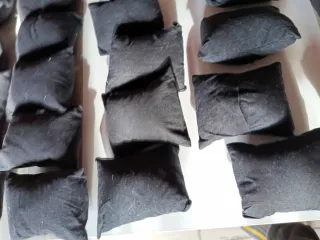 Lote 37 cojines expositor pulseras/relojes