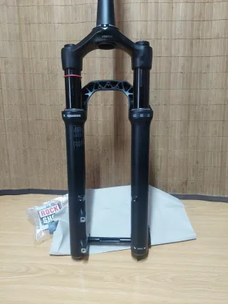 HORQUILLA DE BICI ROCKSHOX 35 GOLD TK 27,5" NUEVA.