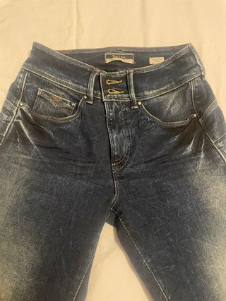 Pantalón vaquero Salsa Push In Talla 36. W 27